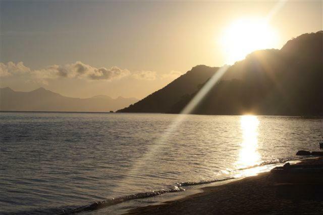 Norman Carr Cottage Monkey Bay Esterno foto