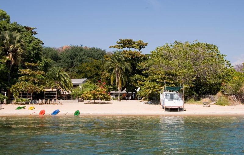 Norman Carr Cottage Monkey Bay Esterno foto