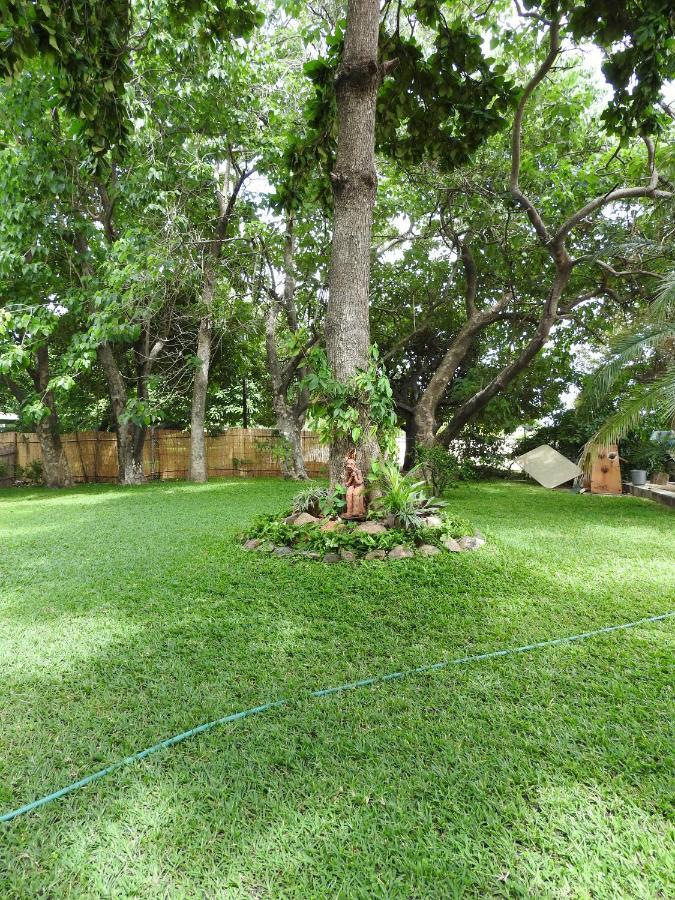 Norman Carr Cottage Monkey Bay Esterno foto